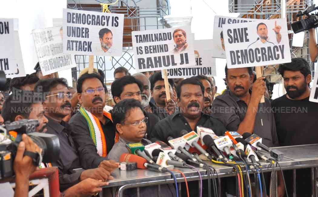 Congress MLAs in Black Shirts