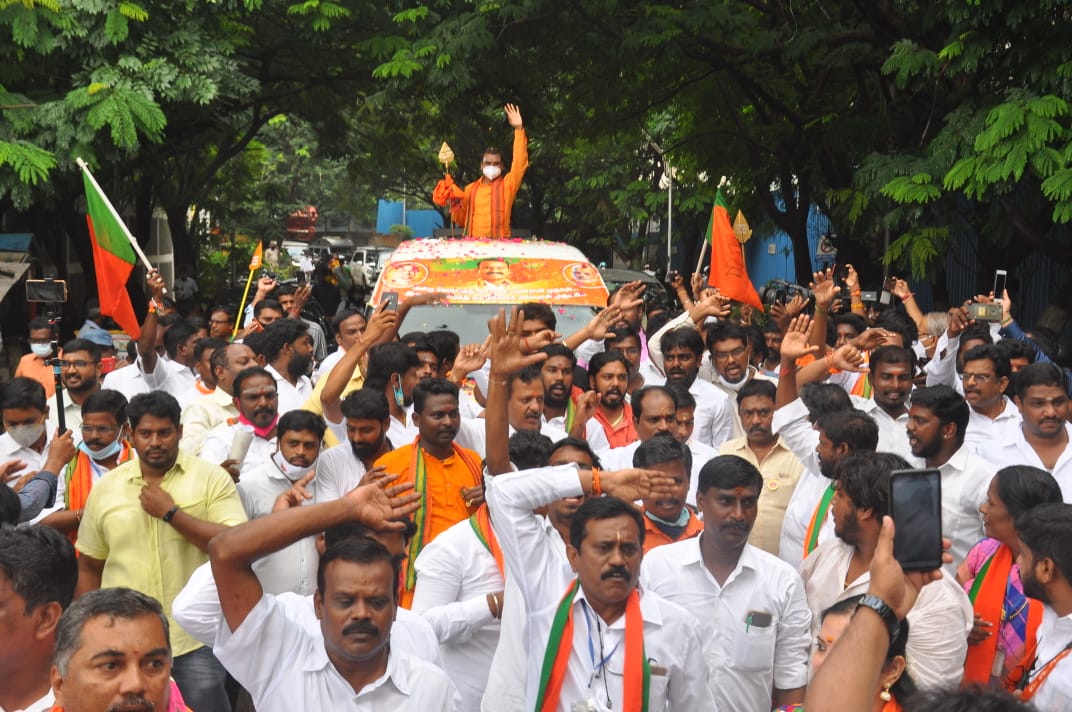 bjp vel yathirai tamilnadu bjp leader l murugan