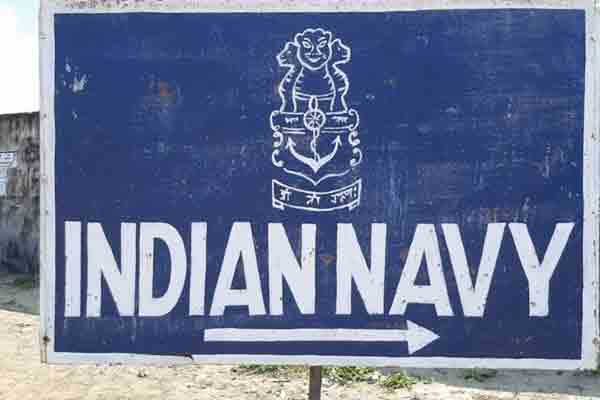 Mysterious person who entered the Nagai naval base! Intelligence Intensive Investigation