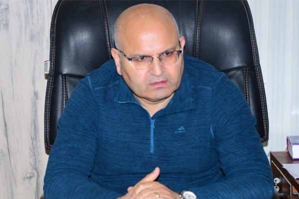 jammu and kashmir govt official was lost his life in a Pakistani incident