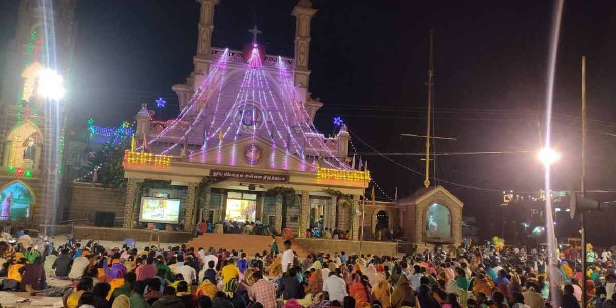 Special Christmas return designed differently to destroy Corono
