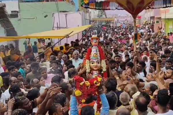 Thousands of devotees attend Kengaiyamman Sirasu festival and have Sami darshan