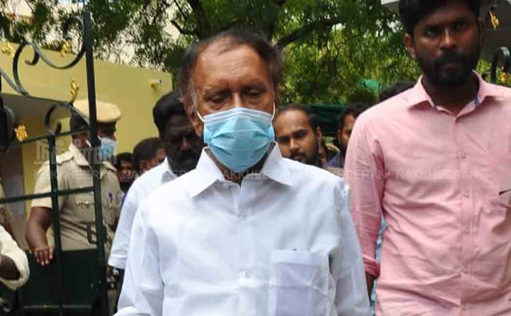 Thambidurai MP met O.P.S. at his residence
