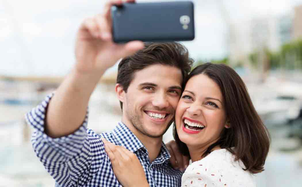 thailand government announces death penalty for taking selfies before maai khom airport