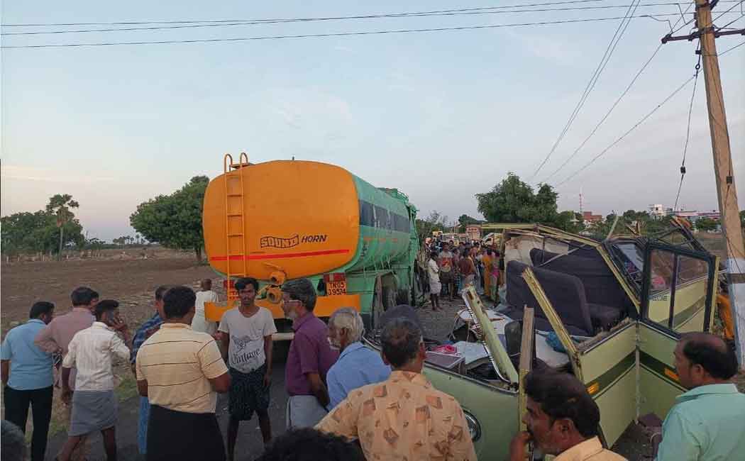4 women passed away in van-truck head-on collision