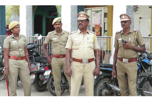 nagoor mosque under control of police