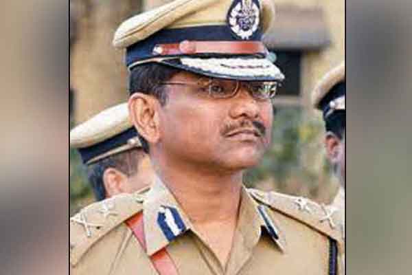 Kalaignar gave posting to commissioner who arrested him