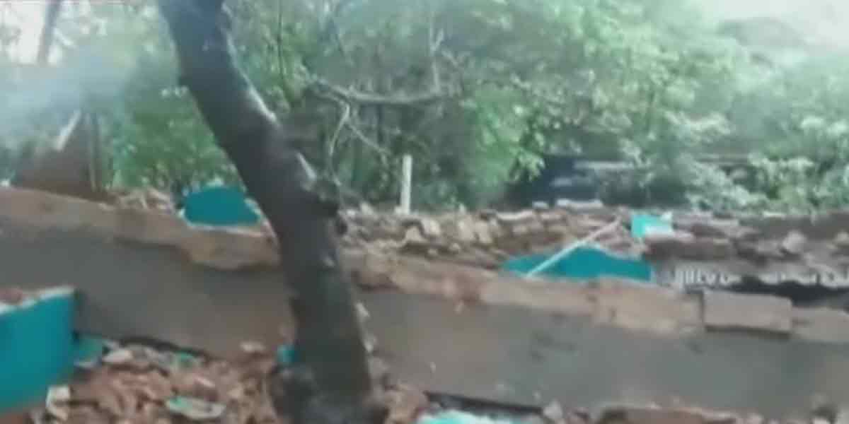 Heavy rain warning for 12 districts ... School building leveled in Cuddalore!
