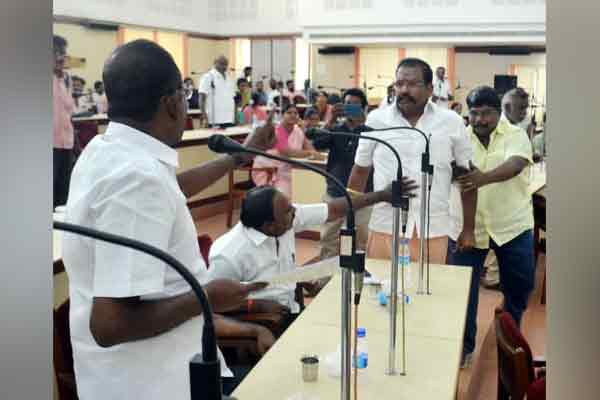 erode municipal corporation dmk versus admk related controversy