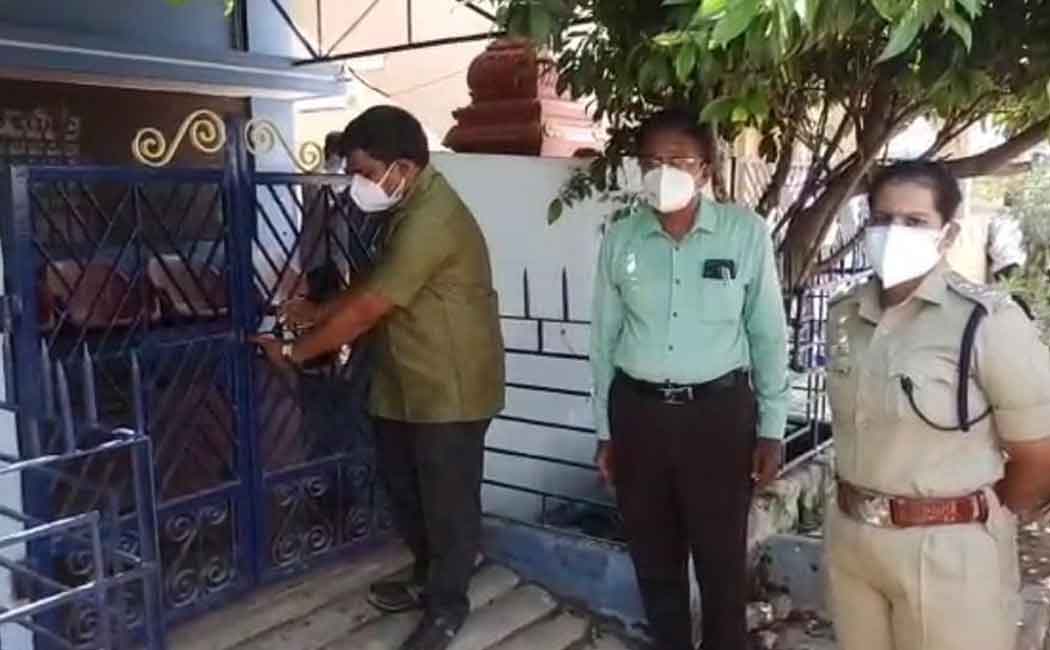 Private hospital and more than 20 stores sealed for not following Corona instructions