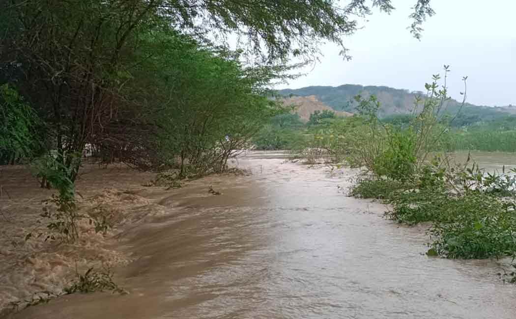 Damage to houses and agricultural lands due to floods coming out of the sand dunes