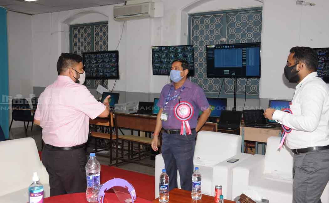Corporation Commissioner visits counting center