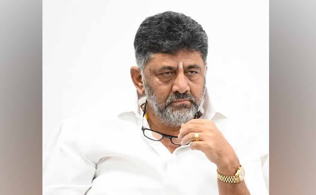 Opposition to D.K.Shivakumar who came to Chennai