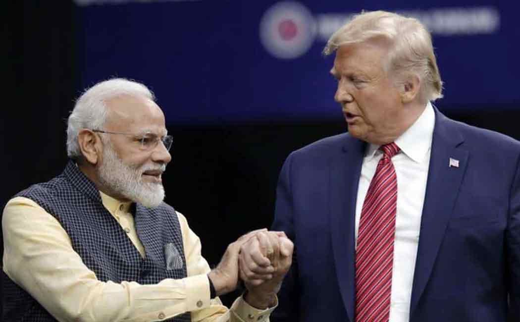trump tweet in hindi ahead of his india visit