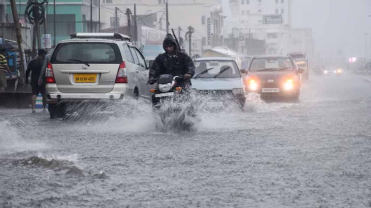 Heavy rain warning for three districts