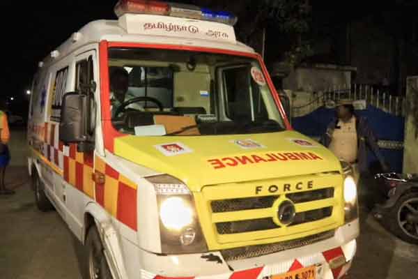 tamilnadu nagapattinam fisherman finger cut incident in bay of bengal sea