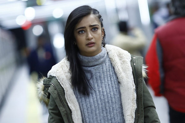 akshara haasan warned fans about fraudster