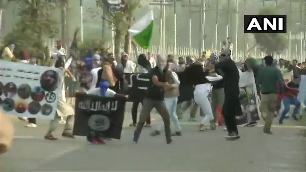 PAKISTAN AND ISIS FLAG
