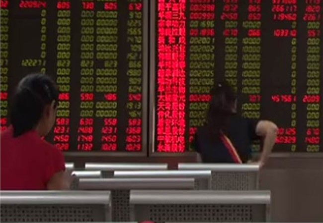 The bear leaning over the bull; Strike for stock market investors!