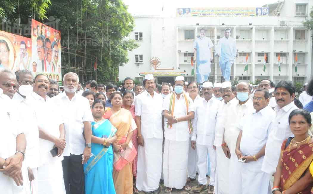 Opening day of the National Congress: KS Alagiri hoisted the flag