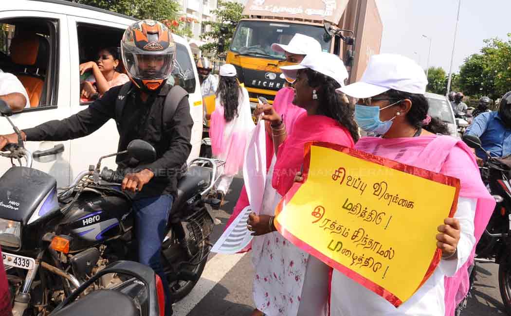 queens maris college students rally for traffic awareness