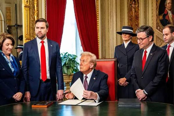 America President Trump makes dramatic announcements