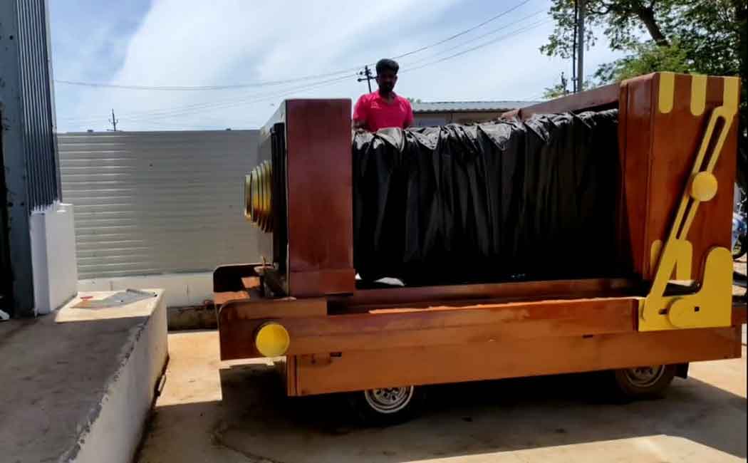 Camera car made in Trichy leaving for Singapore