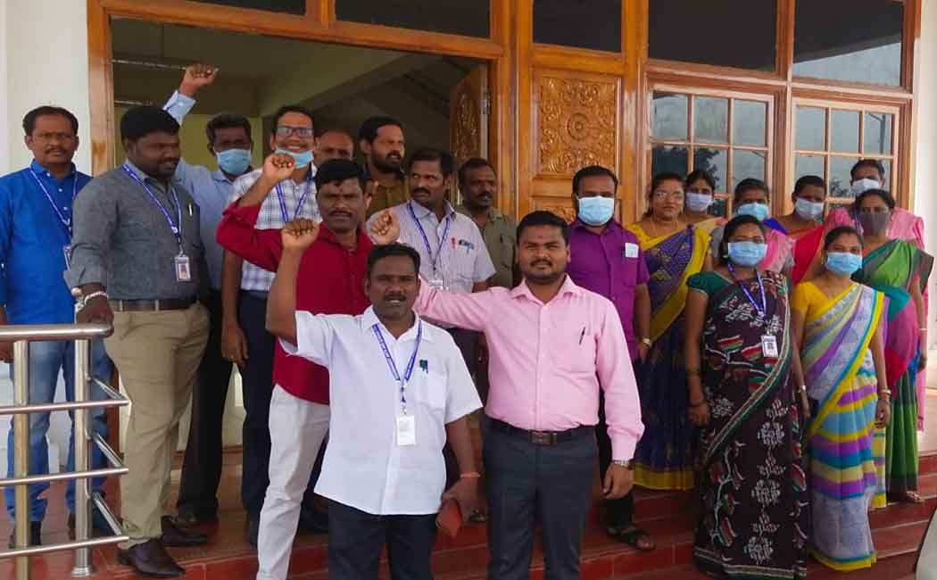 Honorary Lecturers of Government Arts College engaged in struggle