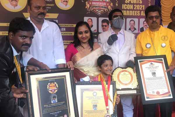 6 year old boy breaks world record by singing 72 ragas ..!
