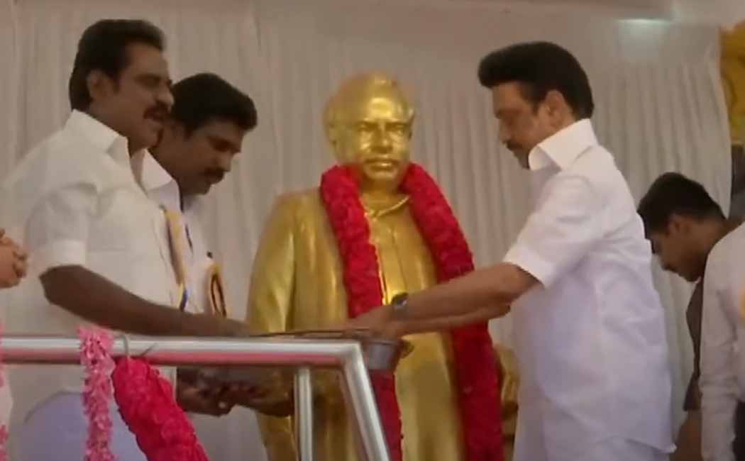 Chief Minister M.K.Stal's respect to the statue of Guru Anna