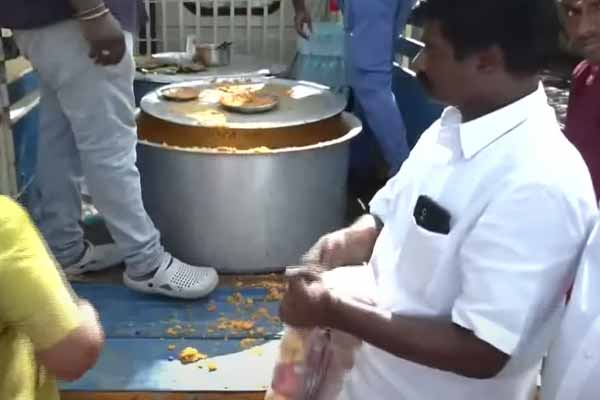 puducherry redyarpalayam incident Public road blocks