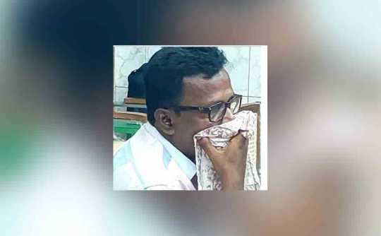 Tindivanam registrar office   clerk arrested