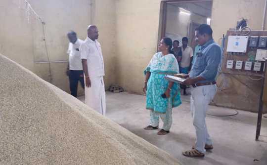 Sp conducts surprise inspection of rice mills to prevent smuggling in Trichy