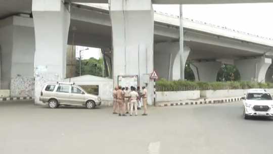 Youth jumping from bridge; Sensation in Chennai