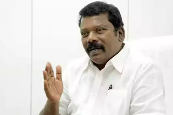 காங்கிரஸ் கட்சியினுடைய ஒரு தூண் சாய்ந்திருக்கிறது” - செல்வப்பெருந்தகை |  nakkheeran