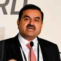  decreace to Adani; falls for third day
