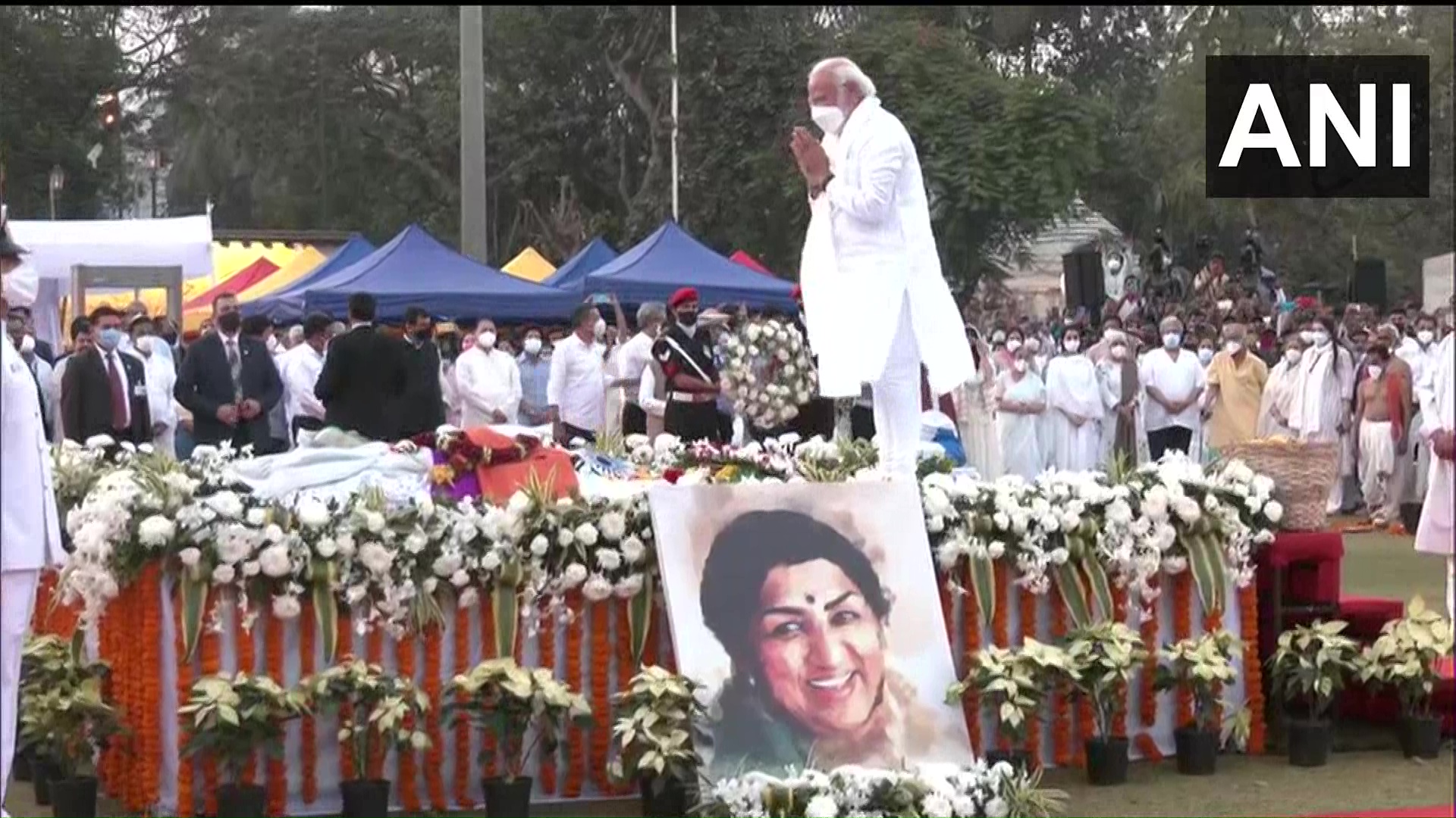 Final tribute to Lata Mangeshkar ... PM participates!