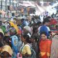 School reopening echoes; Erode textile weekly market sees brisk business