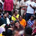 Girl's life taken by police; parents outraged in the middle of the road