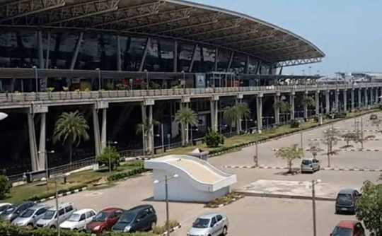 Gold found at Chennai airport; Customs investigation